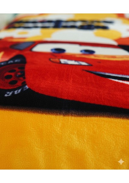 Disney Cars Lisanslı Şimşek Mcqueen Yatağı Tek Kişilik Polar Battaniye 155X215CM modelleri