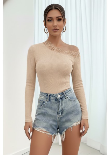 Dantelli Çapraz Yaka Slim Fit Bluz