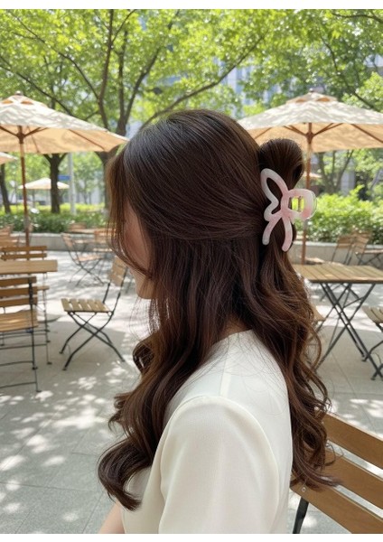 Kadın Kelebek Şekilli Soft Akrilik Mandal Açık Pembe Toka