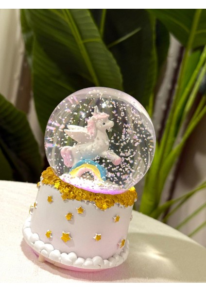 Unicorn Tasarımlı Müzikli Işıklı Kar Küresi