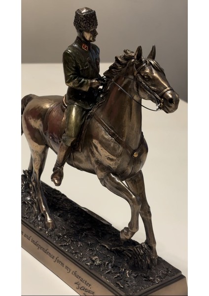 Veronese Atatürk Heykeli - Ofis Hediyeleri ve Öğretmenler Günü İçin fiyatları