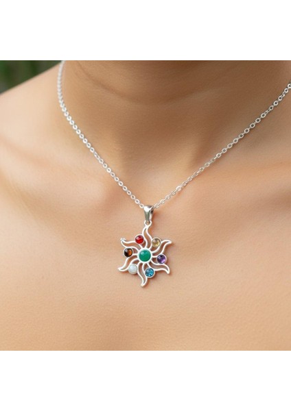 Çakra Güneşi Çelik Kolye – Doğal Taş Enerjisi ve Şık Tasarım Bir Arada