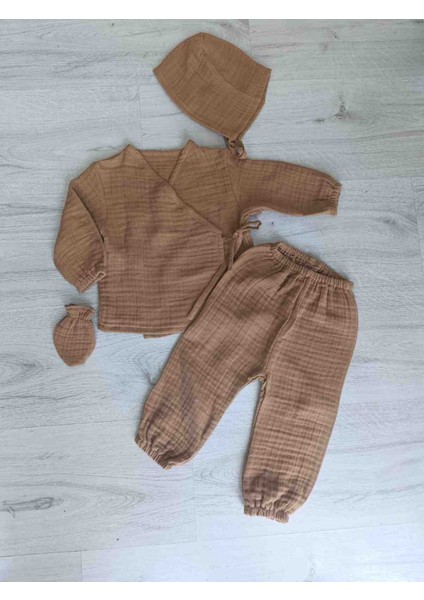 Ikili Müslin Bebek Takımı/ Iki Alt Üst / Iki Şapka / Iki Eldiven/ Hastane Çıkışı fırsatları