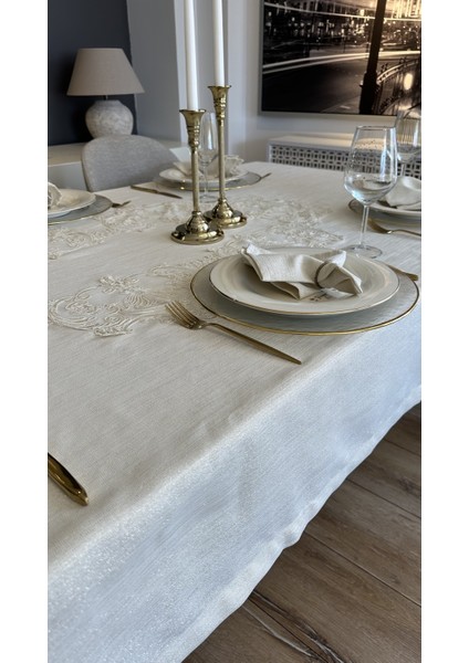 Keten Dokulu Gold Simli Dantel Runner Detaylı Masa Örtüsü (Peçetesiz)