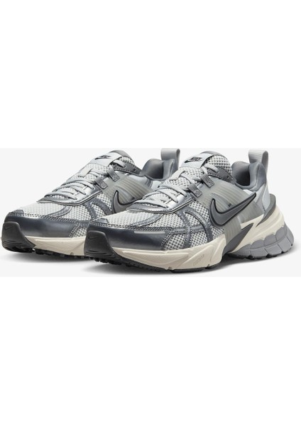 V2K Run ‘pure Platinum Wolf Grey’ -Sportxoutlet indirimleri