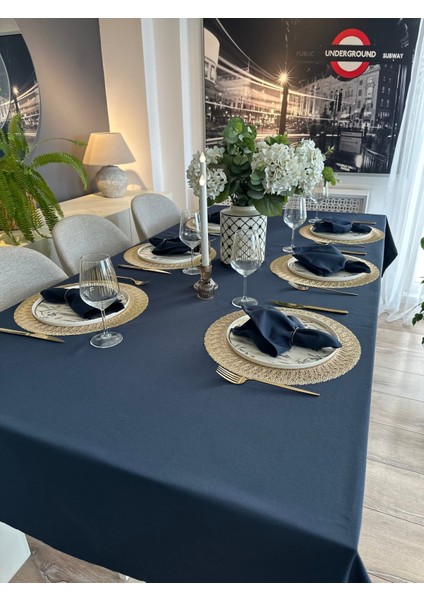 Pamuklu Sıvı Geçirmez Kumaş Detrsiz Lacivert Masa Örtüsü (Peçete Dahil Değil) fiyatları