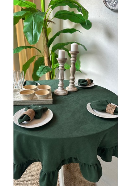 Kadife Dokulu Zümrüt Yeşili Fırfırlı Yuvarlak Masa Örtüsü Leke Tutmaz (Peçetesiz)
