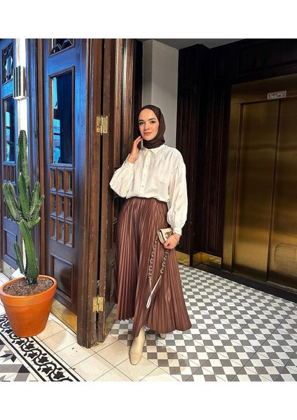 Luxefit Deri Görünümlü Lastikli Piliseli Etek (90 cm) modelleri