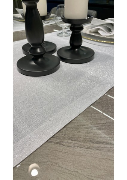 Keten Dokulu Gümüş Simli Beyaz Uzun Runner (Peçete Dahil Değil )