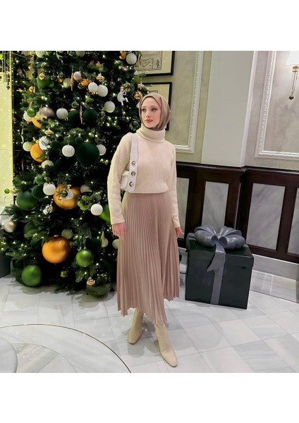 Luxefit Deri Görünümlü Lastikli Piliseli Etek (90cm) fiyatları