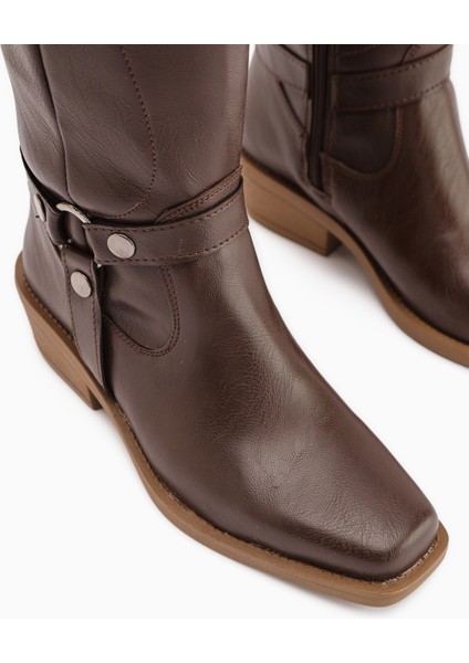 Ferial Kahve Nakışlı Küt Burunlu Kadın Dakota Çizme modelleri