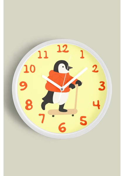 Güneş Gözlüklü Kaykay Yapan Sevimli Penguen Çocuk Odası Modern Duvar Saati - 25CM - Önü Camlı