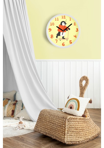 Güneş Gözlüklü Kaykay Yapan Sevimli Penguen Çocuk Odası Modern Duvar Saati - 25CM - Önü Camlı fiyatları