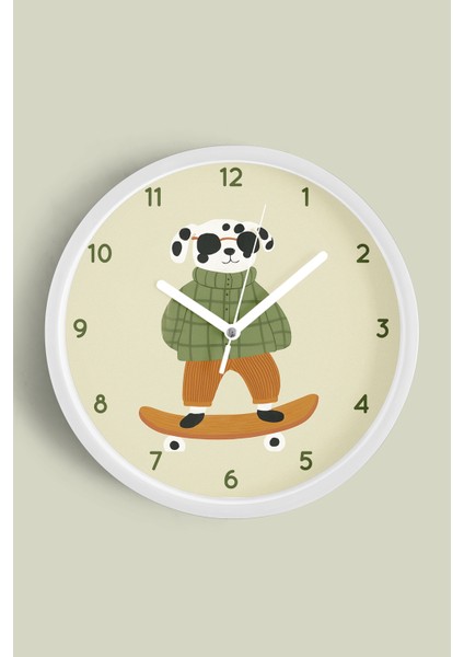 Kaykay Yapan Köpek Çocuk Odası Duvar Saati - 25CM - Önü Camlı Beyaz Kasa - Sessiz Mekanizma