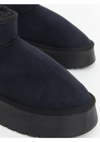 Yeni Sezon Içi Kürklü Kadın Bot modelleri