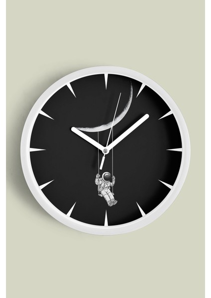 Uzay - Astronot - Astronomi Temalı Modern Duvar Saati - 25CM - Önü Camlı Beyaz Kasa