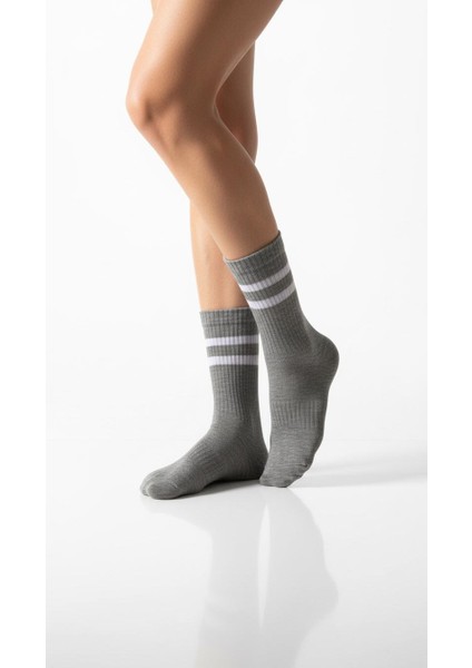 Kadın 2’li Tenis Çorabı Seti – Gri & Beyaz Çizgili Spor Çorap – Pamuklu Nefes Alabilir