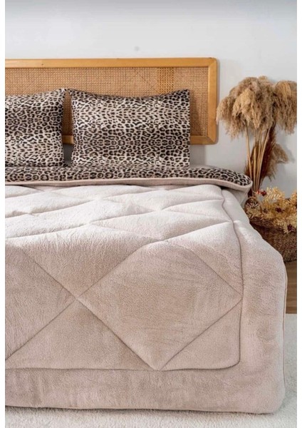 Çift Kişilik Lüx Çift Taraflı Welsoft Pufidik Silikon Yorgan 195x215 + 2 Adet Yastık Kılıfı