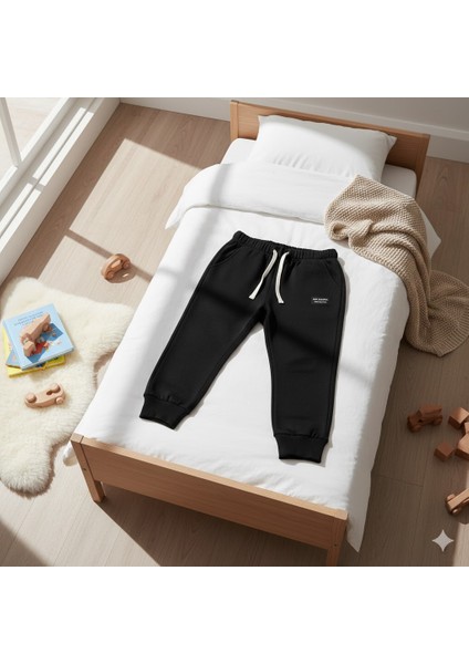 Erkek Çocuk Haki Siyah Ayıcık Desenli Hırkalı 3'lü Takım 5 Yaş