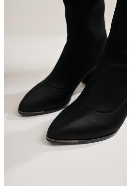 Anastazija Sitah Sivri Burunlu Dalçgıç Kumaş Çizme indirimleri