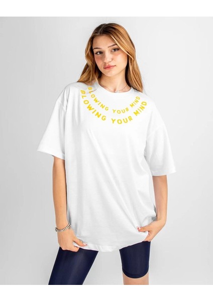 Unısex Model Sırt Baskı Detaylı Rahat Kalıp T-Shırt fiyatları