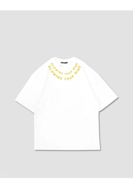 Unısex Model Sırt Baskı Detaylı Rahat Kalıp T-Shırt fırsatları