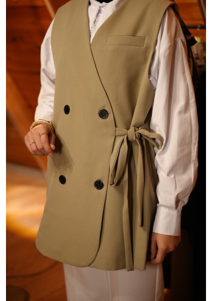 Nicole Yelek modelleri