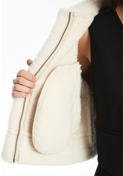 Yeni Sezon Gömlek Yaka Kadın Deri Görünümlü Mont fırsatları