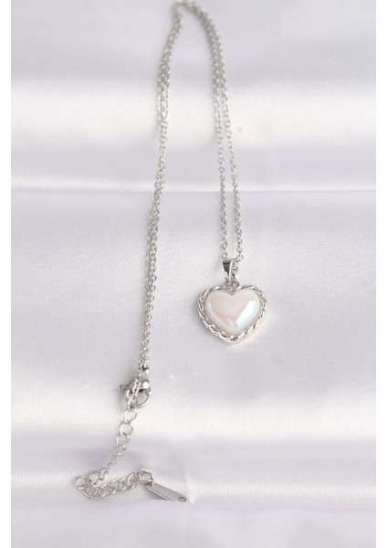 316L Çelik Zincir Gümüş Renk Beyaz Taşlı Bombeli Kalp Kolye fiyatları
