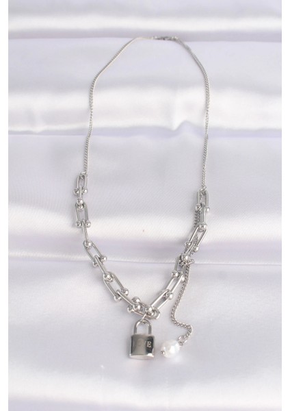 316L Çelik Zincir Gümüş Renk Zincirli Love Yazılı Kilit Kolye fiyatları