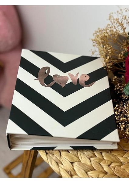 Fotoğraf Albümü 10X15CM 200 Fotoğraf Kapasiteli Üçgen Love Desenli Renkli Anı Albümü fırsatları