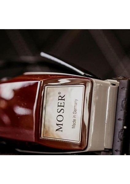 1400 Saç ve Sakal Kesme Makinesi + 4 Adet Kesim Tarak fırsatları