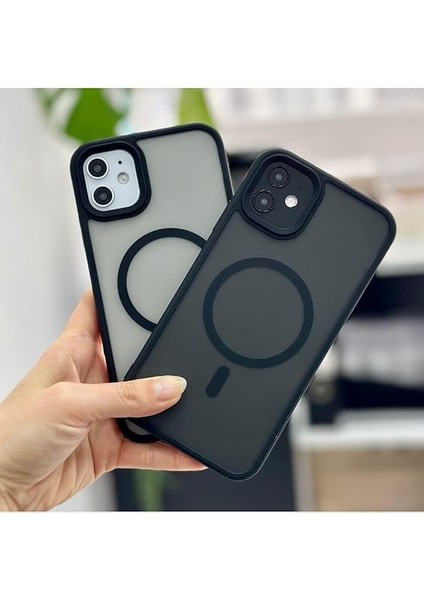 Aksesuar Iphone 11 (12 Görünümlü) ile Uyumlu Mat Siyah Magsafe Özellikli Darbe Önleyici Şeffaf Silikon Kılıf fırsatları