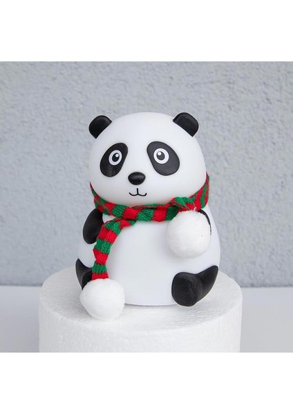 Yumuşak Silikon Panda Mini Gece Lambası Dekoratif Işık Derecesi Ayarlanabilir Yatak Odası Lambası Panda Kitap Okuma Lambası Çocuk Odası 106X112X136MM QY006 (Atkılı Panda - QY006) fırsatları