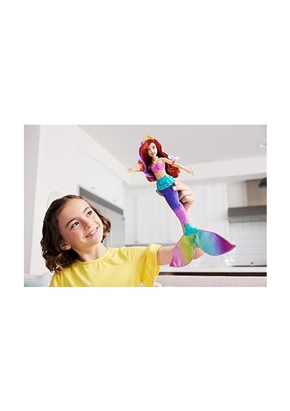 Disney Prensesi Yüzen ve Renk Değiştiren Ariel Bebek Disney Prensesi Oyuncakları, Yüzen Deniz Kızı Ariel Bebek HPD43 fiyatları