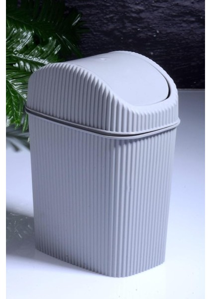 Diyarı Mini Pratik Kapaklı Banyo ve Mutfak Tezgah Üstü Çöp Kovası Ev Ofis Çöp Kutusu 2,5 Lt Gri 18 x 23