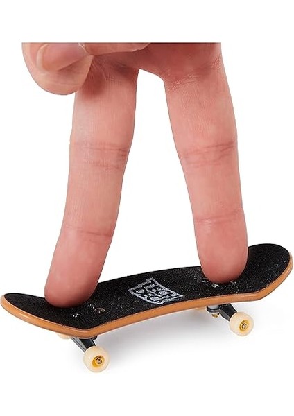 Deck, Ultra Deluxe 4'lü Parmak Kaykay Seti, Gerçeğe Uygun Kaykay Grafikleri – Koleksiyon, Inşa Etme ve Havalı Numaralar Için, 6 Yaşından Itibaren fırsatları