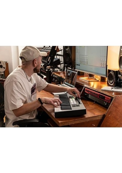 Launchkey 37 [mk4] — Kompakt 37 Tuşlu, Usb, Mıdı Klavye Kontrolörü, Daw Entegrasyonu Ile. Akor Modu, Ölçek Modu, 8 Davul Pedi ve Arpejjatör — Müzik Prodüksiyonu Için Yazılım Paketi Dahil fiyatları