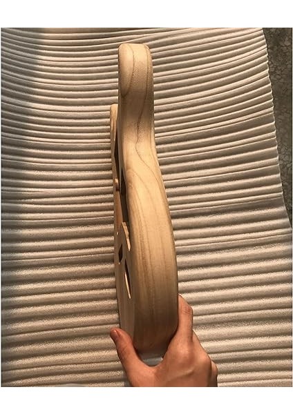 Cilalı Ahşap Tipi Elektrik Akçaağaç Gitar Gövdesi Gövdesi Bitirilmemiş Elektrik Gitar Gövdesi indirimleri