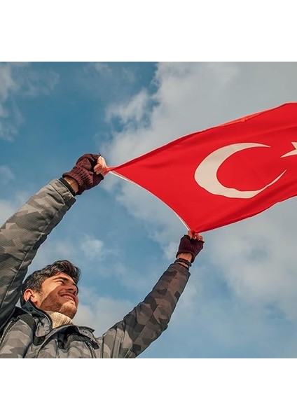 Türk Bayrağı (70X105CM) - Nefes Alabilir 125GR Rashel Kumaş, Çift Dikişli, Sağlam Kulplu, Uv ve Solmaya Karşı Dayanıklı, Iç/dış Mekan Kullanımı (70X105CM)