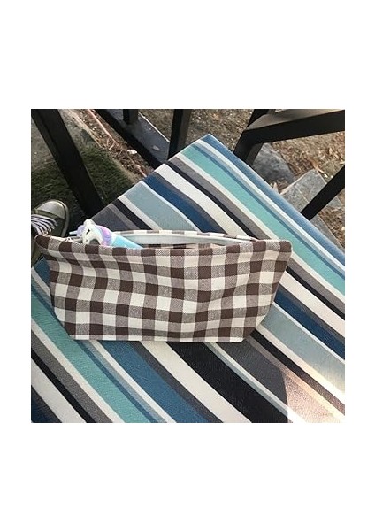 Büyük Pötikareli Yıkanabilir Fermuarlı Tek Gözlü Bez Kalemlik Kalem Kutusu Cüzdan Makyaj Çantası Bez Kalem Kesesi (Kahverengi) fiyatları