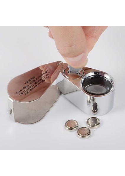 Kuyumcu Büyüteç 40X Metal Katlanır, LED ve Uv Işıklı - Elmaslar, Madeni Paralar, Damgalar Için (Döviz Algılama/mücevher Işareti) fırsatları