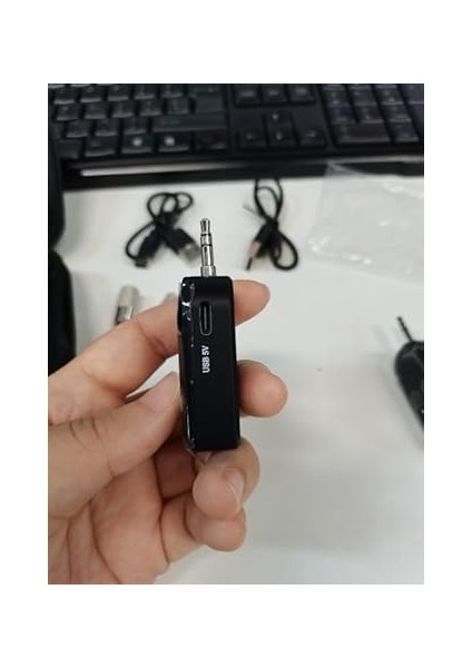 Kablosuz Gitar Sistemi, Sahne Performansları ve Stüdyo Kayıtları Için Çok Kanallı Destek ile Şarj Edilebilir Verici ve Alıcı Seti (1 Transmitter With 1 Receiver) fırsatları