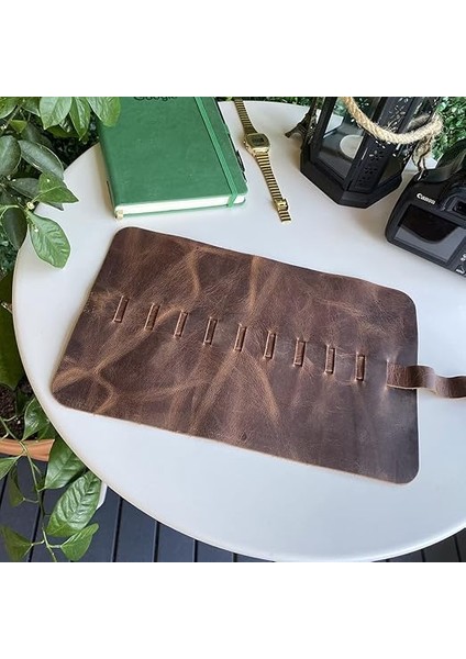 Helsinki - Hakiki Deri Natürel Geniş Tasarım Rulo Kalemlik (Kahverengi) indirimleri