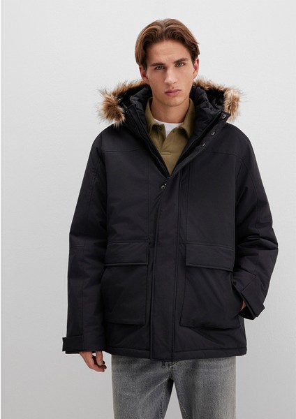Kapüşonlu Siyah Parka 0110472-900