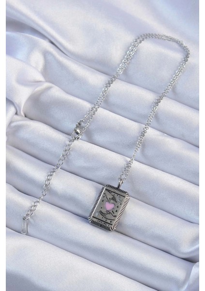 316L Çelik Zincir Eskitme Gümüş Renk Pembe Mineli Kalp Figürlü Tarot Kolye fiyatları