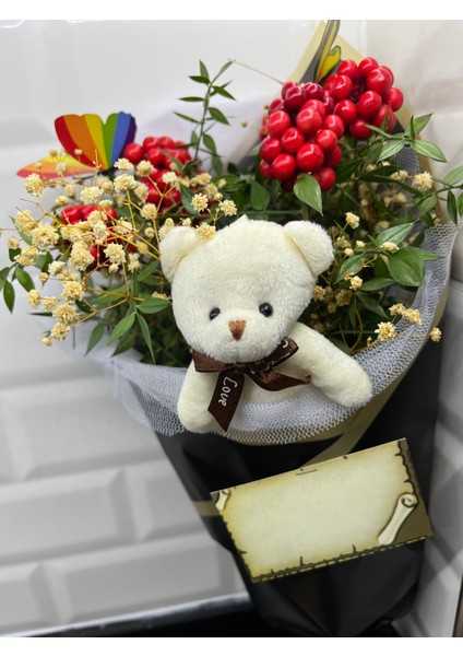 Kokina Çiçeği Aranjman Siyah Buket ( Kelebek -Ayıcık-Cipso )