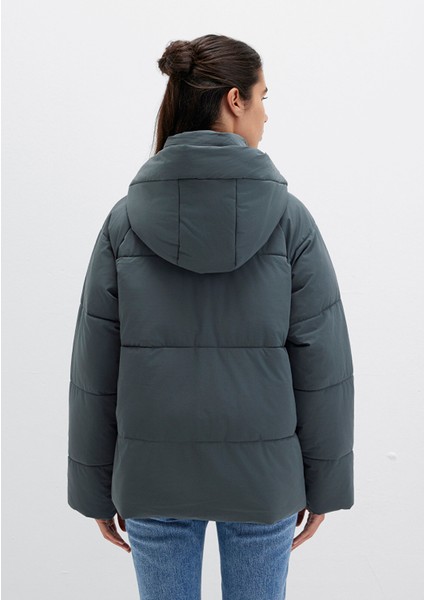 Kapüşonlu Yeşil Şişme Mont 1110225-71598 fırsatları