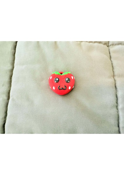 Kawaii Çilek Kalp Anahtarlık Sevgililer Günü fiyatları