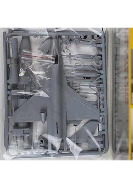 Fighting Falcon Plastik Uçak Maket Kiti 1/72 fiyatları